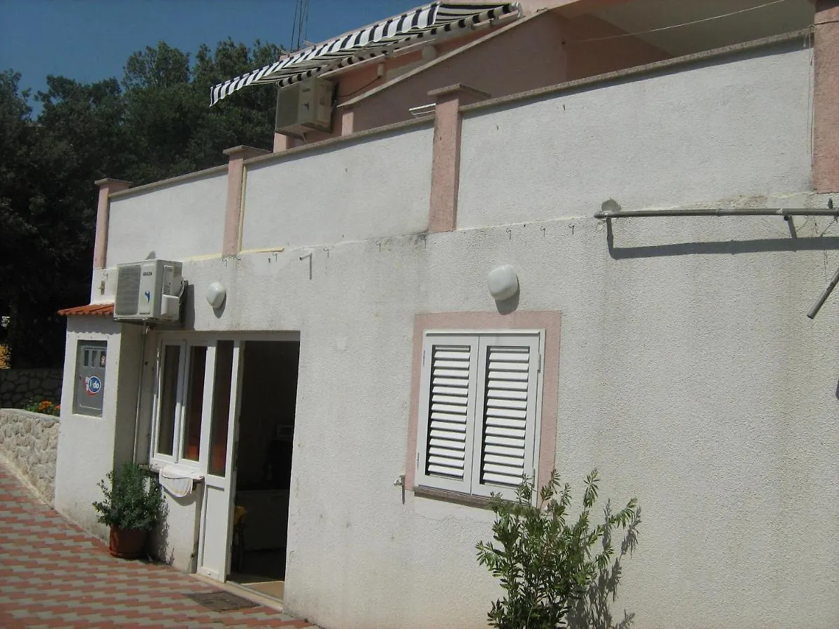 Apartments For Families With Children Mandre, Pag - 12125 Kolan